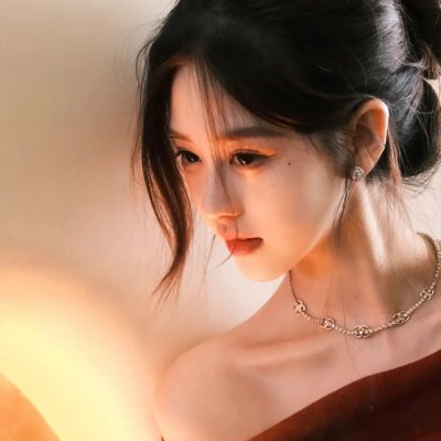 美女荒野逃亡